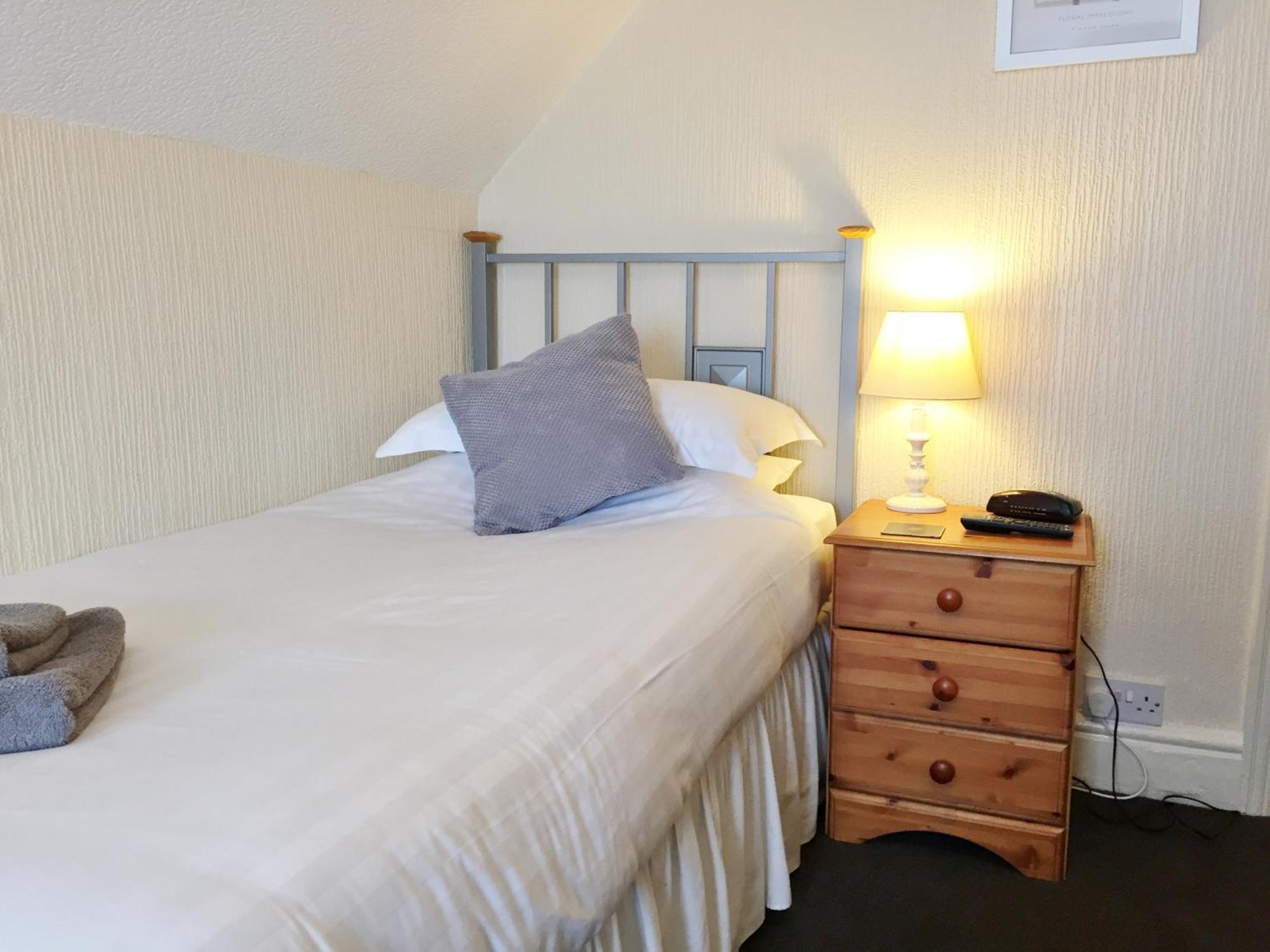 The Beechcliffe Hotel - Over 35'S Only Blackpool Room photo